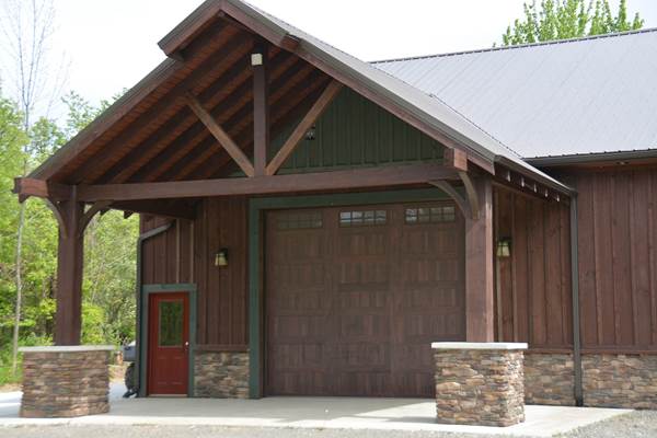 Northern Log Supply’s barn wood siding has the rustic look without the worries of reclaimed barn wood.