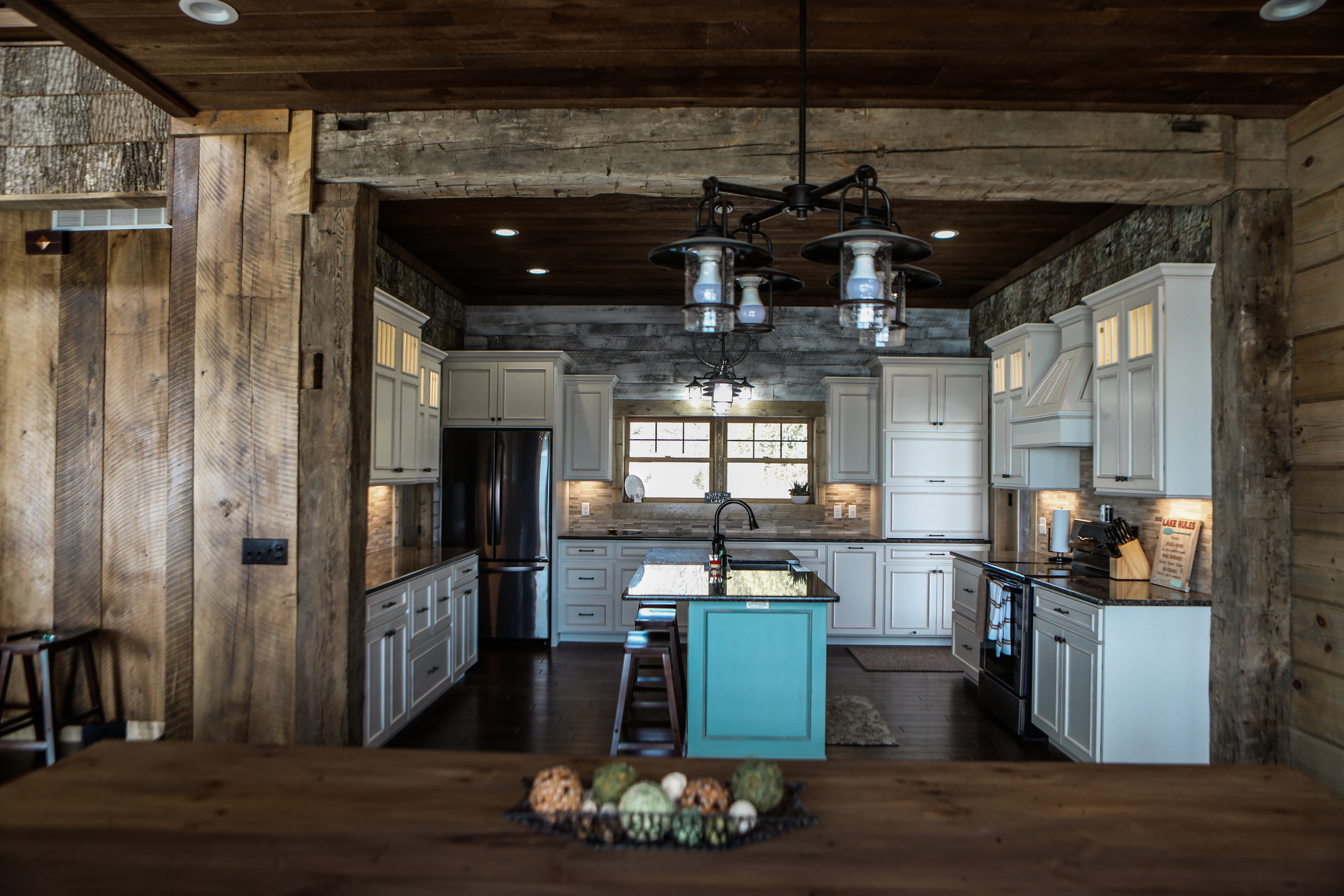 5 Log Cabin Kitchen Design Ideas