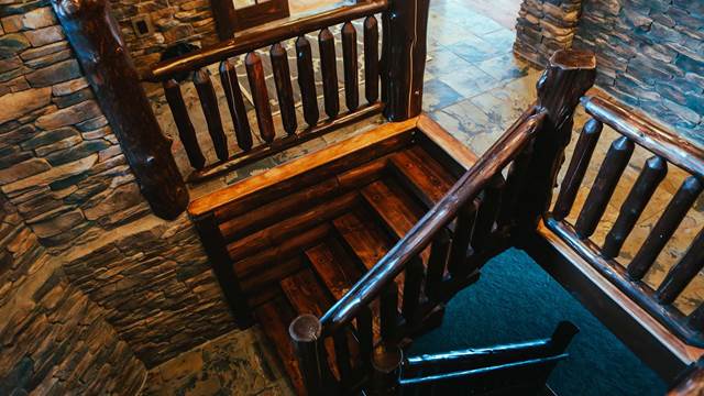 Classic Log Railing in Dark Oak