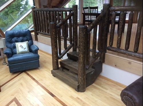 hand-hewn-cedar-log-railing-2