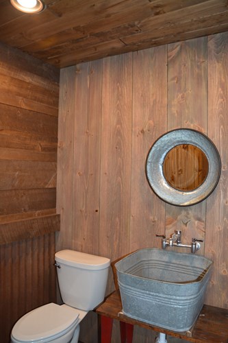 peter-s-house_circle-sawn_weathered-red_-barn-wood-1