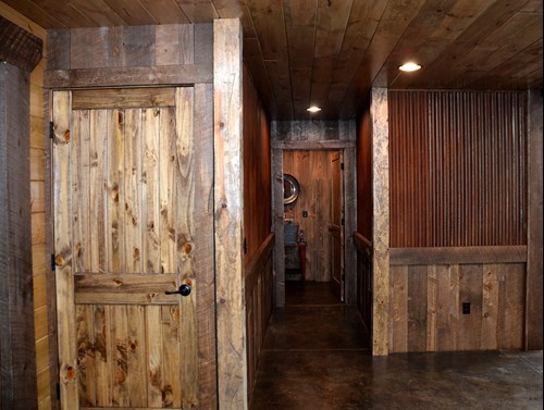 barnwoodwithdoor