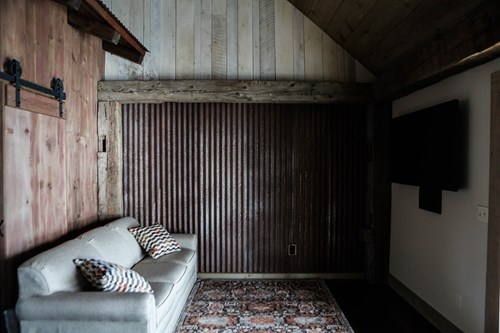 lake-house_weathered-barn-wood_weathered-red-min